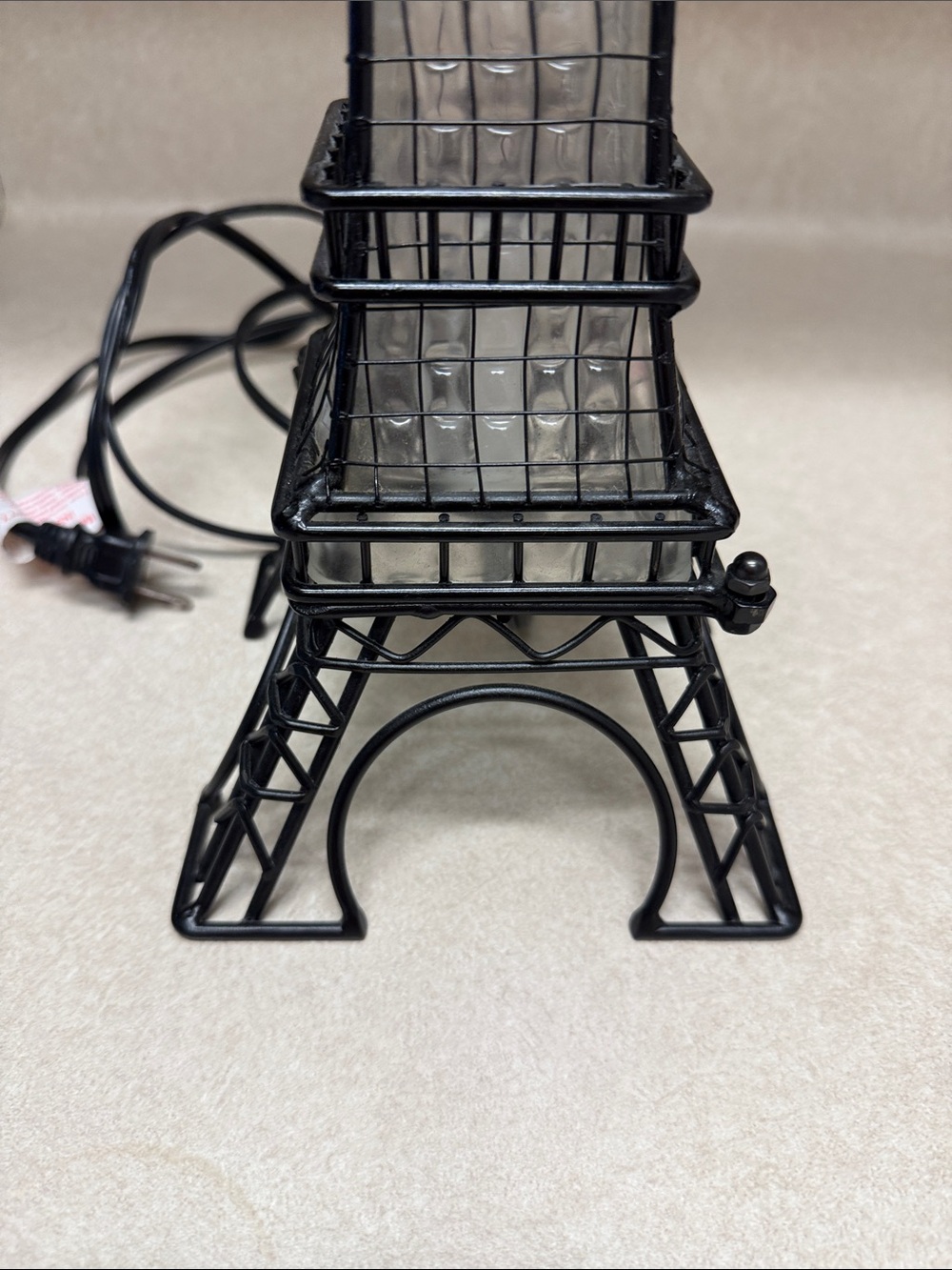 Eiffel Tower Wire Table Lamp - Black - Picture 3 of 7